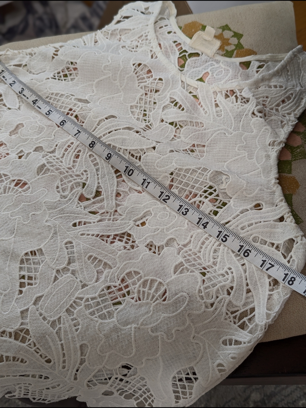 White Lace Shell Tank Top - Picture 7 of 9